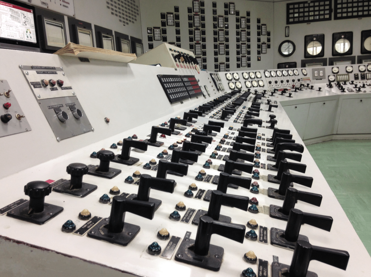 Centrale nucléaire du Garigliano (salle des commandes)