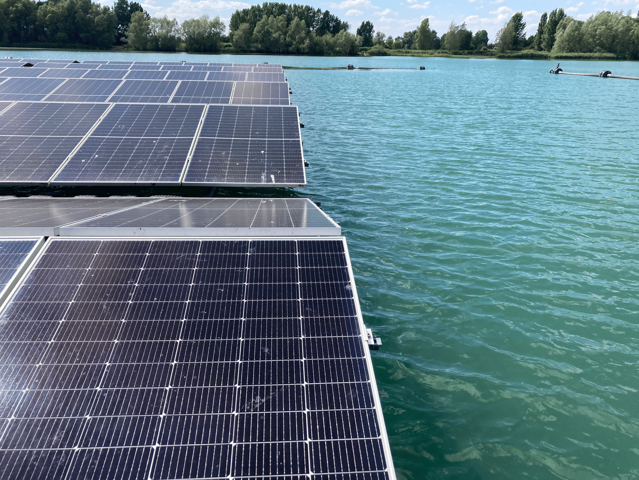 Centrale solaire flottante