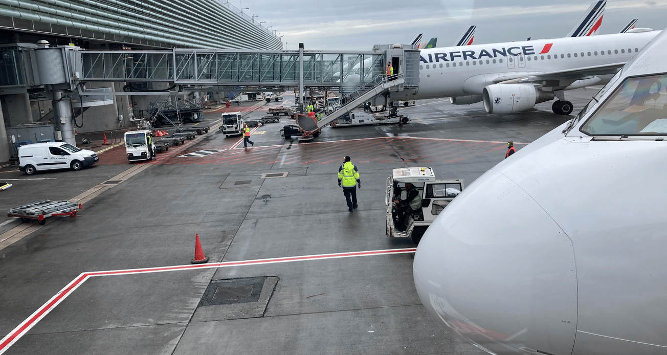 Avion à poste