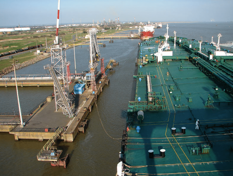 Port pétrolier
