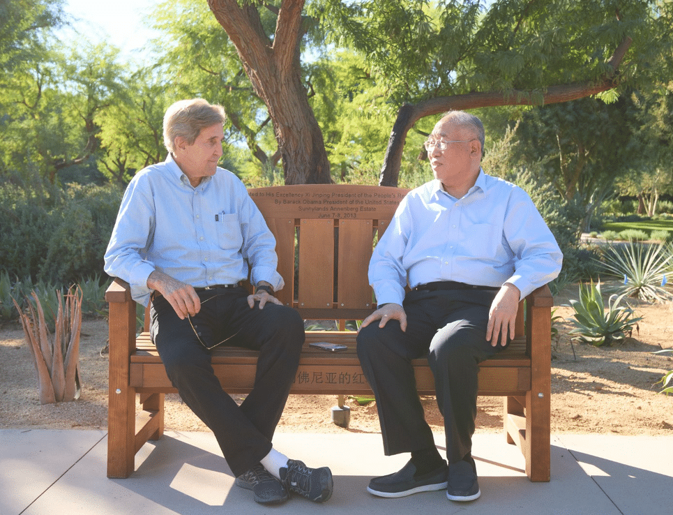 John Kerry et Xie Zhenhua